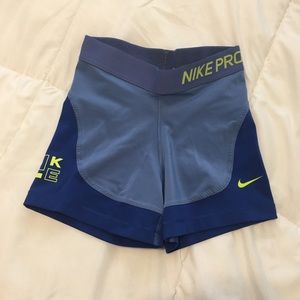 Nike pros shorts
